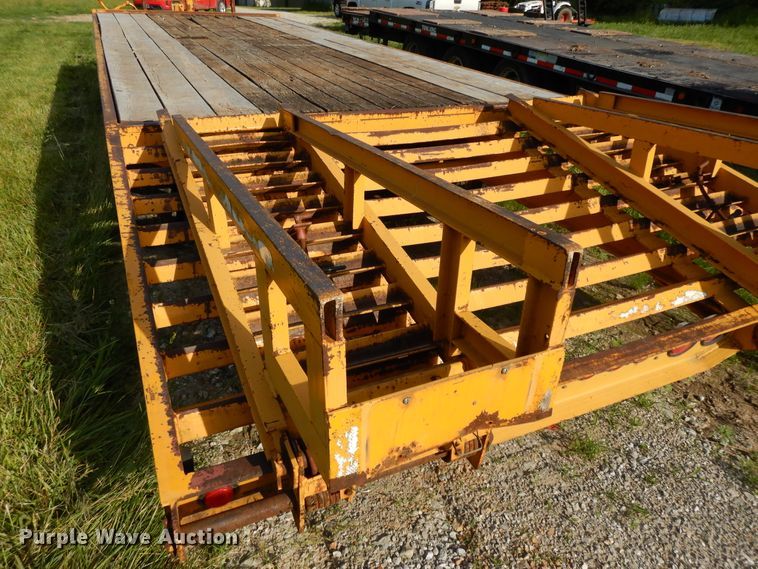 image for item DE5796 1995 CZ CZ20KT equipment trailer