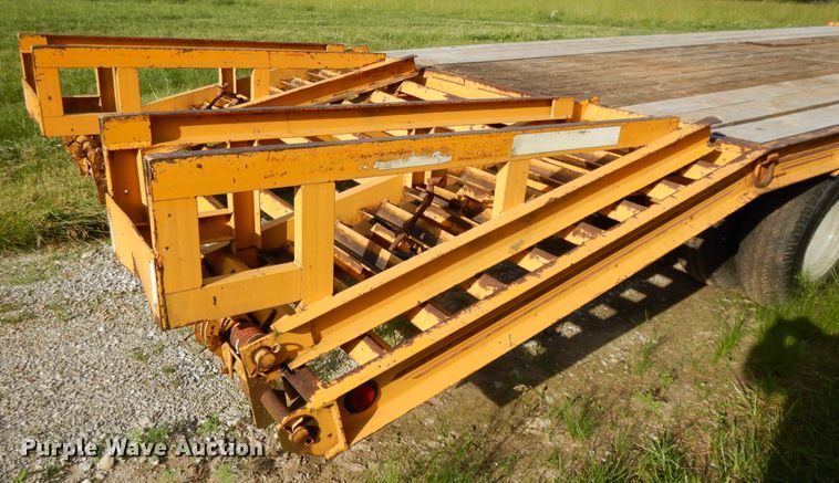 image for item DE5796 1995 CZ CZ20KT equipment trailer