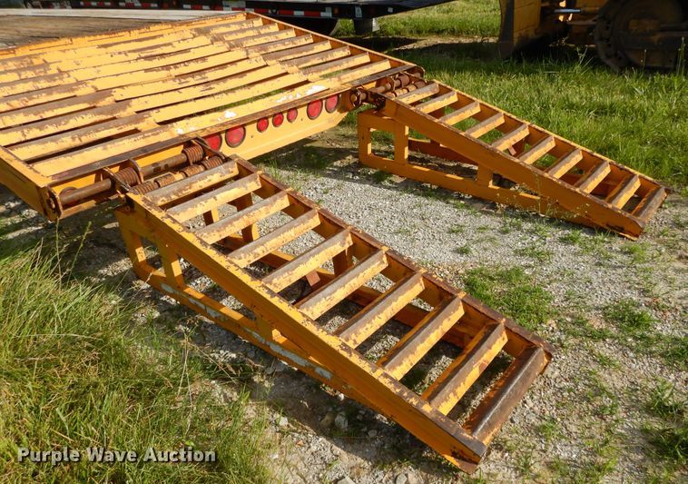 image for item DE5796 1995 CZ CZ20KT equipment trailer