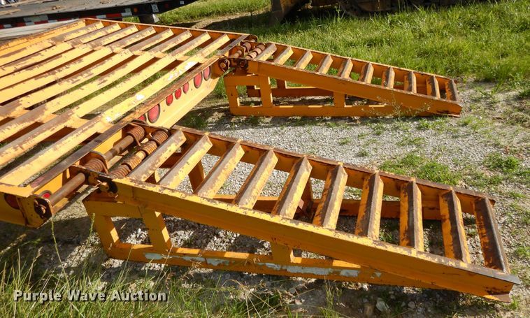 image for item DE5796 1995 CZ CZ20KT equipment trailer