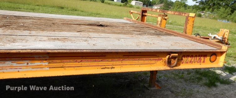 image for item DE5796 1995 CZ CZ20KT equipment trailer