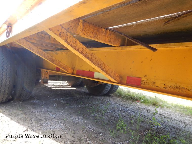 image for item DE5796 1995 CZ CZ20KT equipment trailer