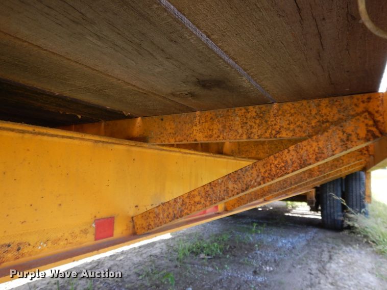 image for item DE5796 1995 CZ CZ20KT equipment trailer