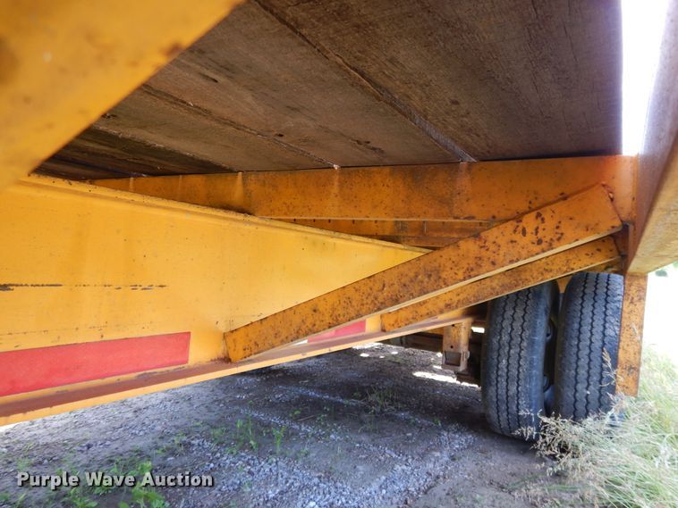 image for item DE5796 1995 CZ CZ20KT equipment trailer