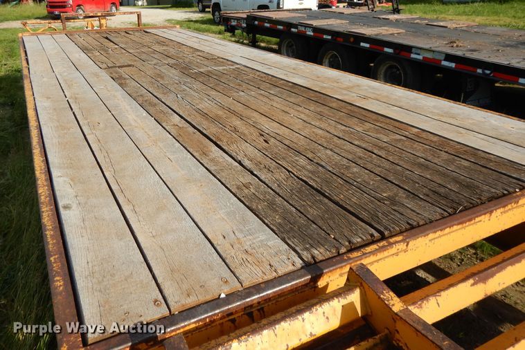 image for item DE5796 1995 CZ CZ20KT equipment trailer