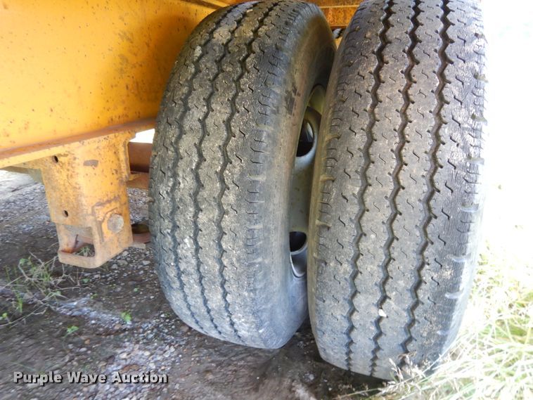 image for item DE5796 1995 CZ CZ20KT equipment trailer