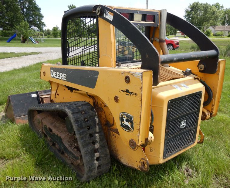 image for item DE5802 2007 John Deere CT322  skid steer loader