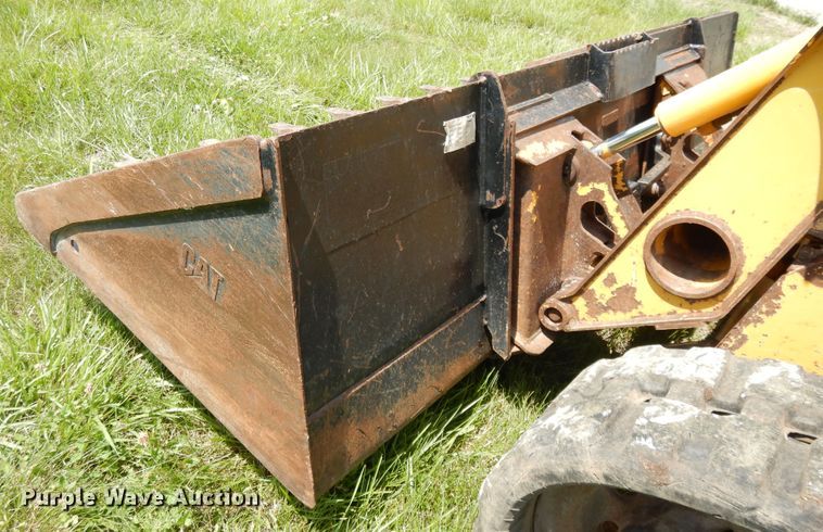 image for item DE5802 2007 John Deere CT322  skid steer loader