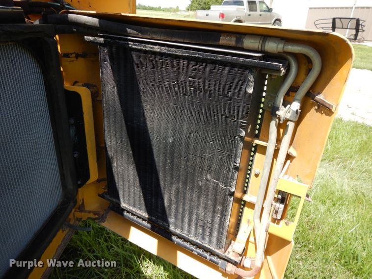 image for item DE5802 2007 John Deere CT322  skid steer loader