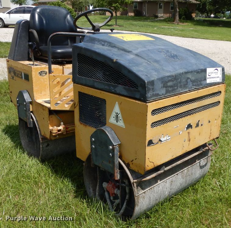 image for item DE5804 Stone DDR3100  double drum vibratory roller