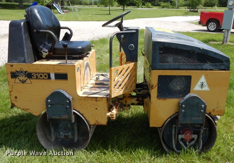 image for item DE5804 Stone DDR3100  double drum vibratory roller