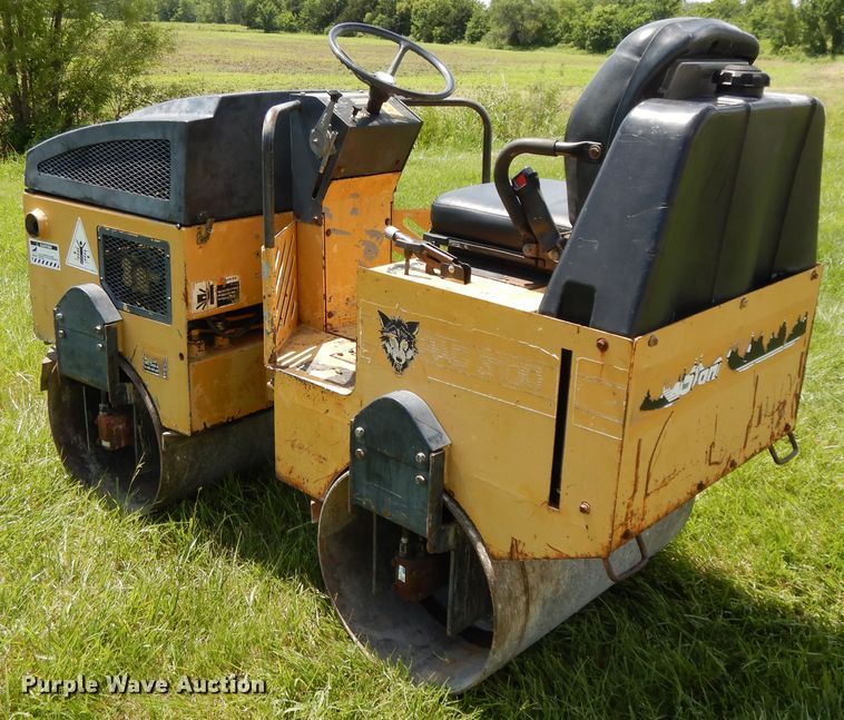 image for item DE5804 Stone DDR3100  double drum vibratory roller