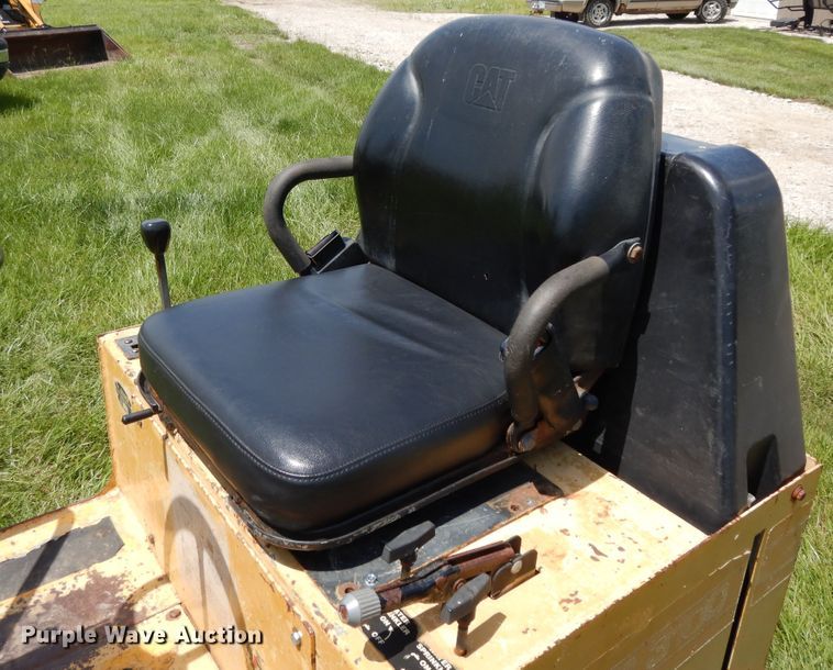 image for item DE5804 Stone DDR3100  double drum vibratory roller