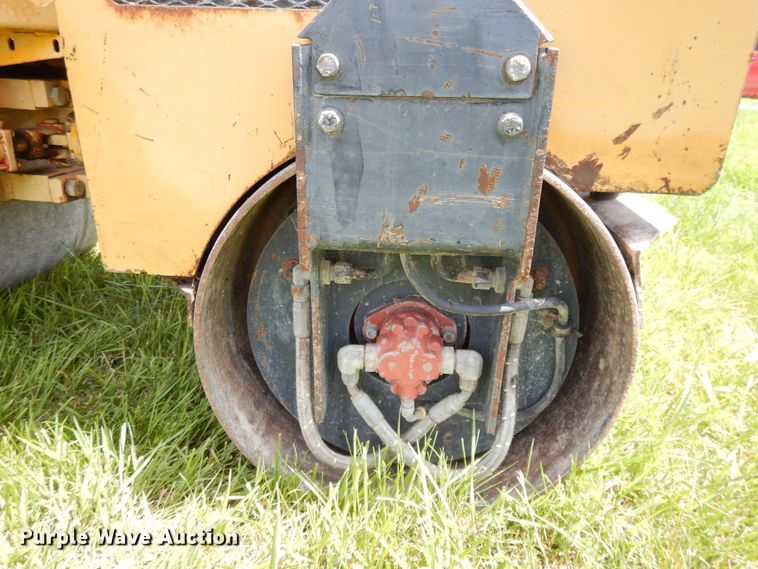 image for item DE5804 Stone DDR3100  double drum vibratory roller