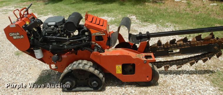 image for item DF2635 2014 Ditch Witch RT20  trencher