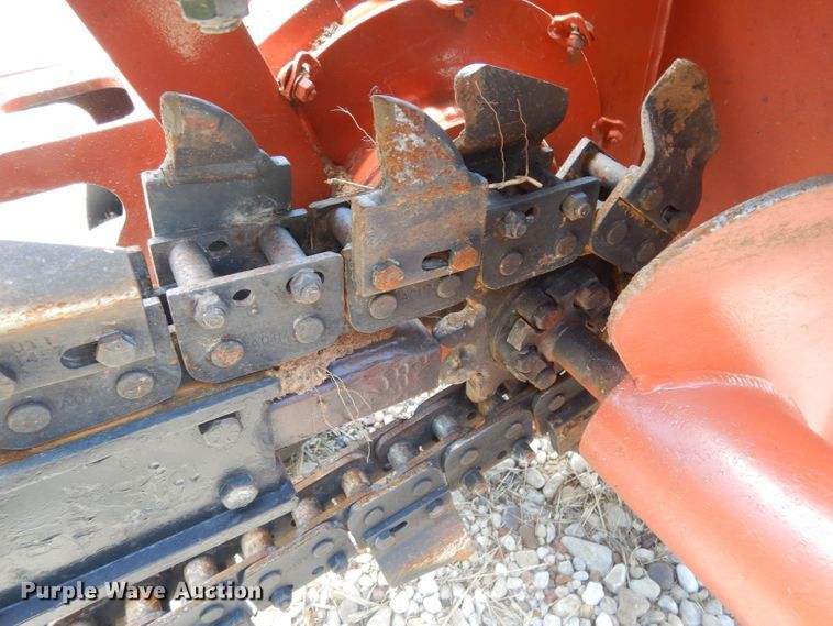 image for item DF2635 2014 Ditch Witch RT20  trencher
