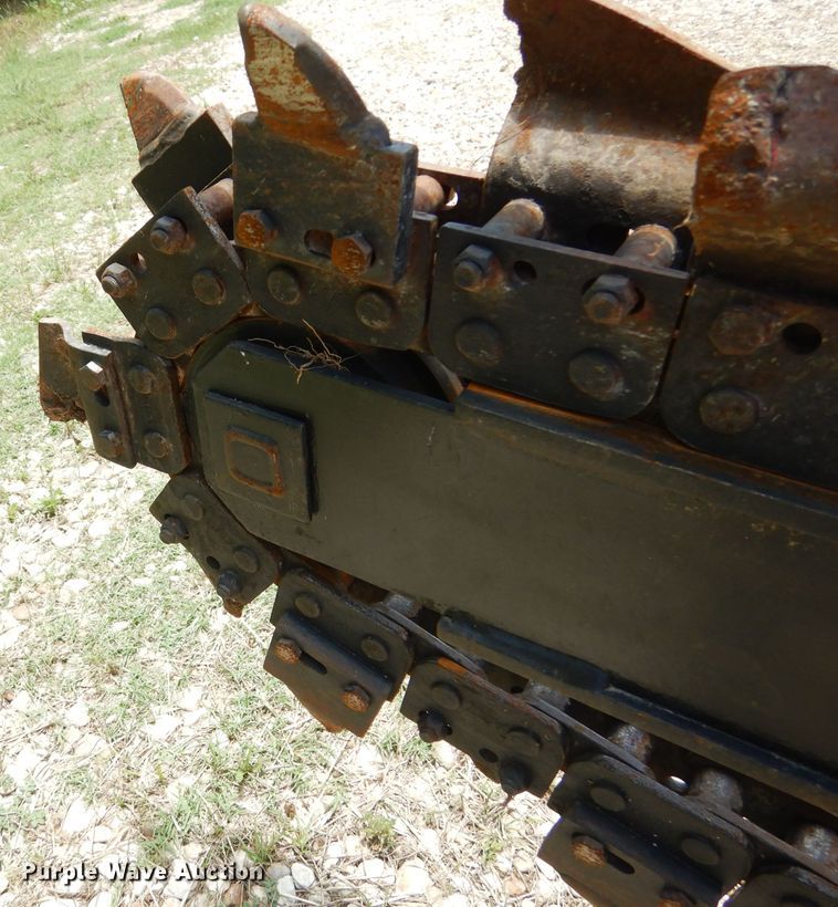 image for item DF2635 2014 Ditch Witch RT20  trencher