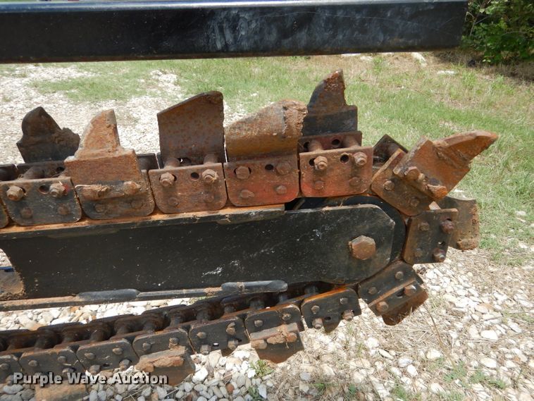 image for item DF2635 2014 Ditch Witch RT20  trencher