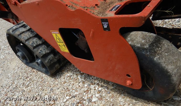 image for item DF2635 2014 Ditch Witch RT20  trencher