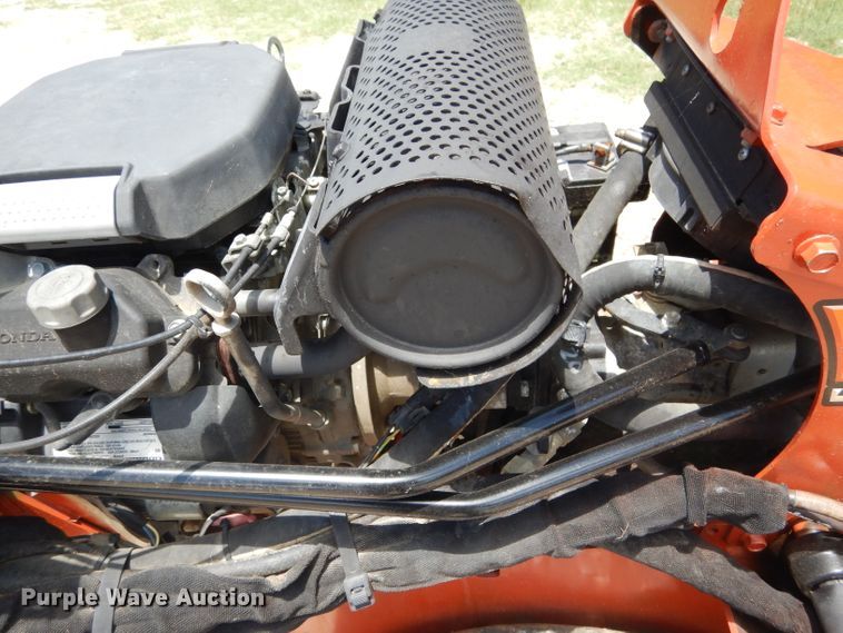 image for item DF2635 2014 Ditch Witch RT20  trencher