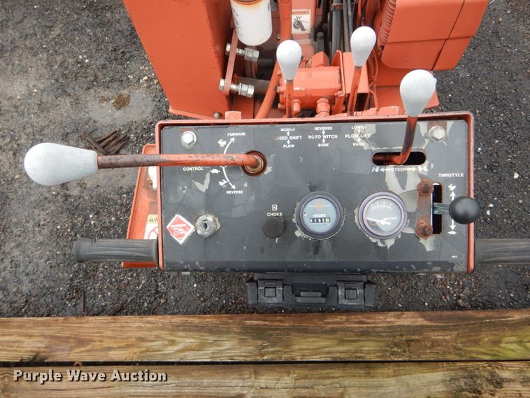 image for item DF3082 Ditch Witch V252 cable plow