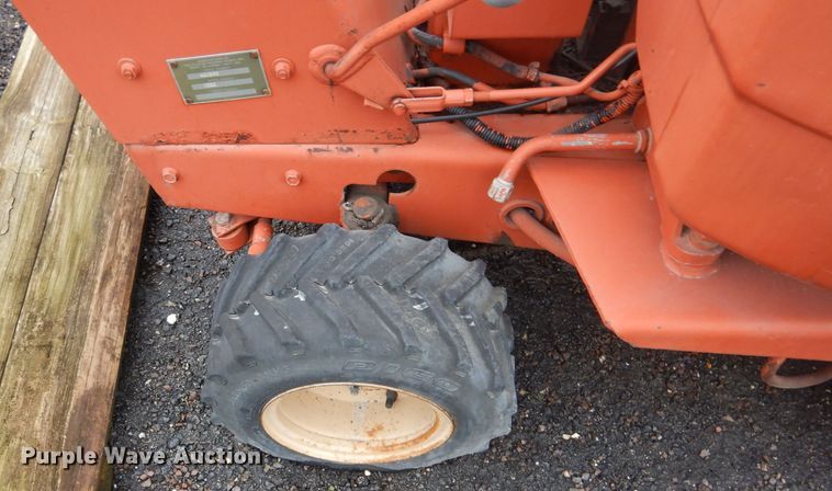 image for item DF3082 Ditch Witch V252 cable plow
