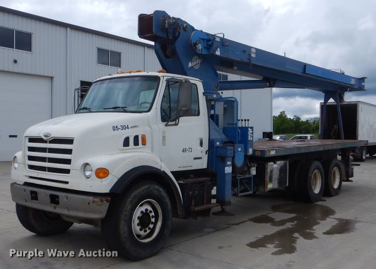 image for item DF3193 2000 Sterling L-Line  crane truck