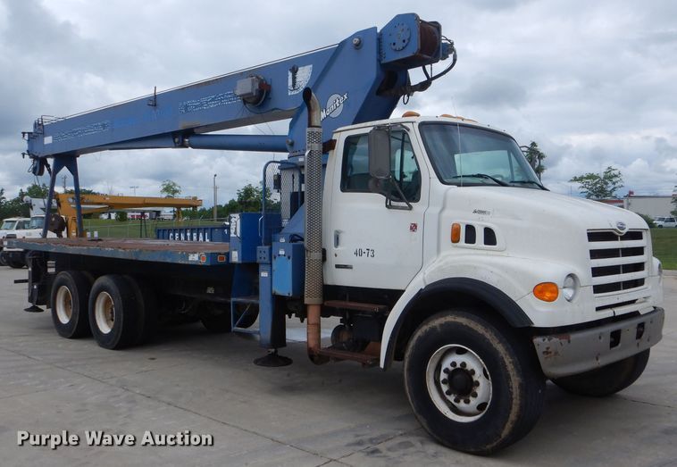 image for item DF3193 2000 Sterling L-Line  crane truck