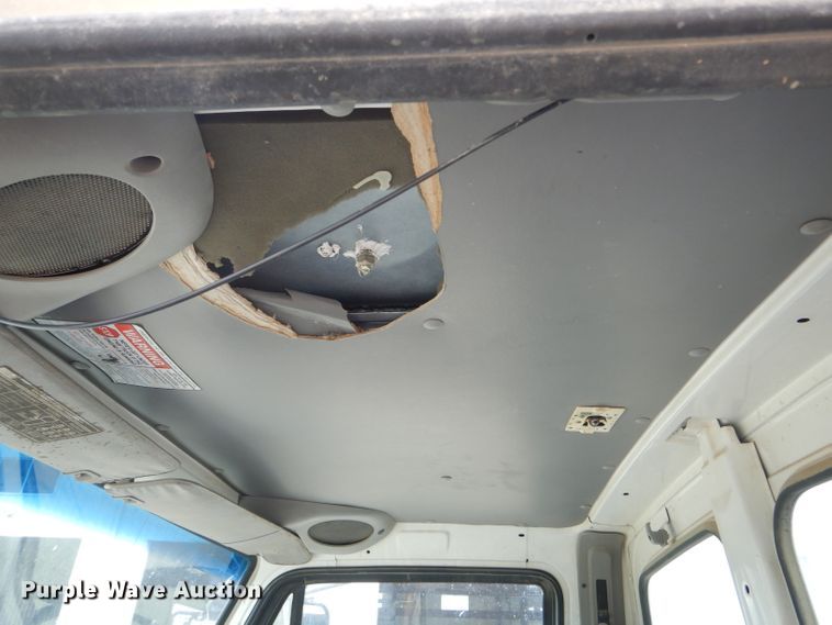 image for item DF3193 2000 Sterling L-Line  crane truck