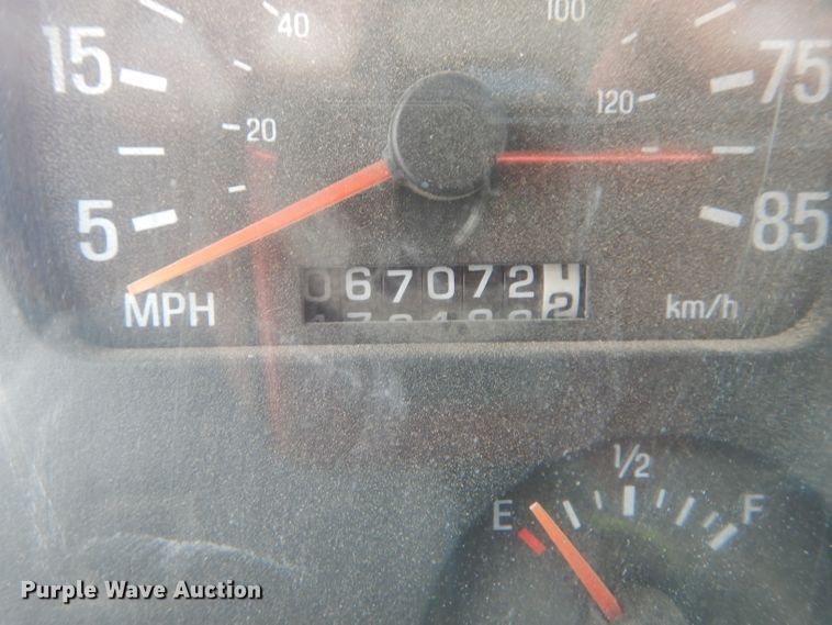 image for item DF3193 2000 Sterling L-Line  crane truck