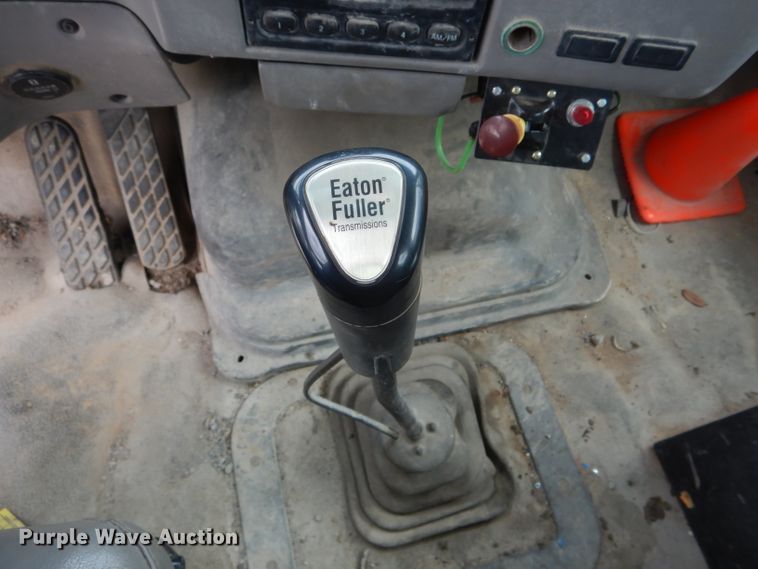 image for item DF3193 2000 Sterling L-Line  crane truck