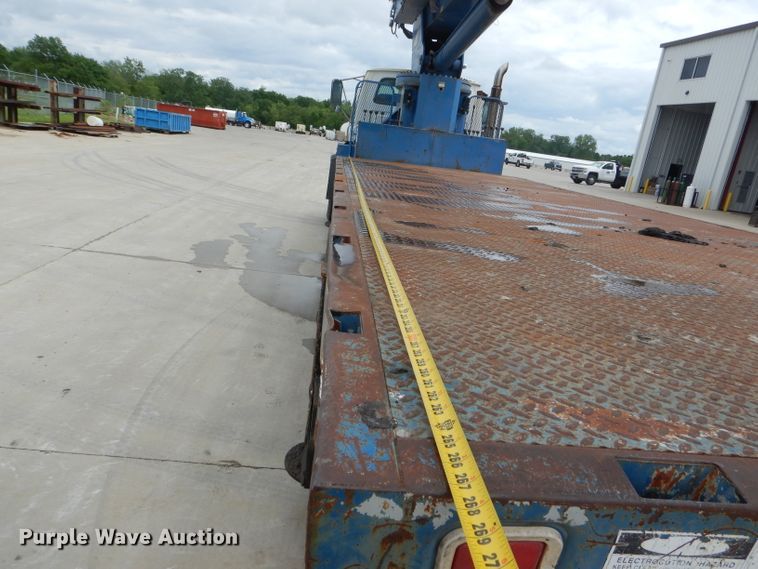 image for item DF3193 2000 Sterling L-Line  crane truck