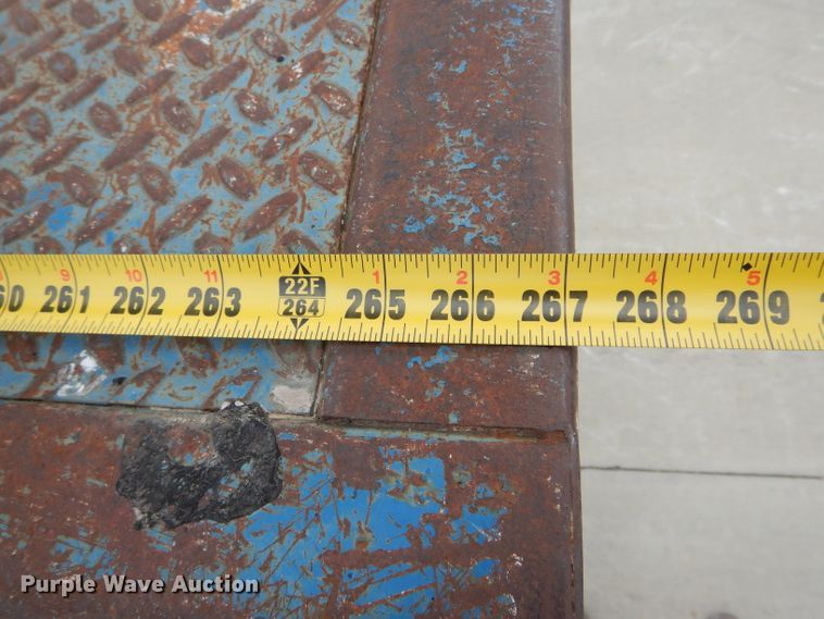 image for item DF3193 2000 Sterling L-Line  crane truck