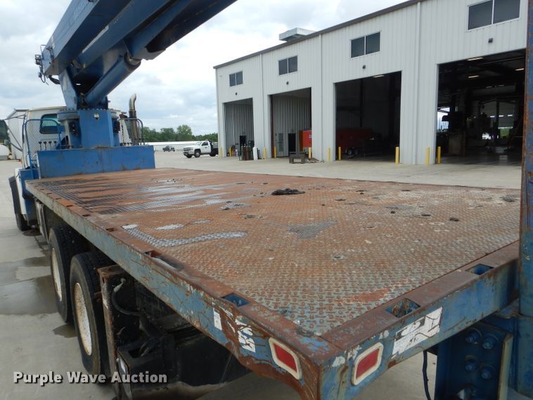 image for item DF3193 2000 Sterling L-Line  crane truck