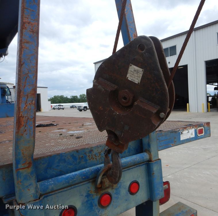 image for item DF3193 2000 Sterling L-Line  crane truck