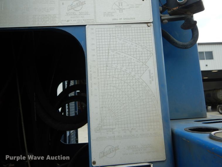 image for item DF3193 2000 Sterling L-Line  crane truck