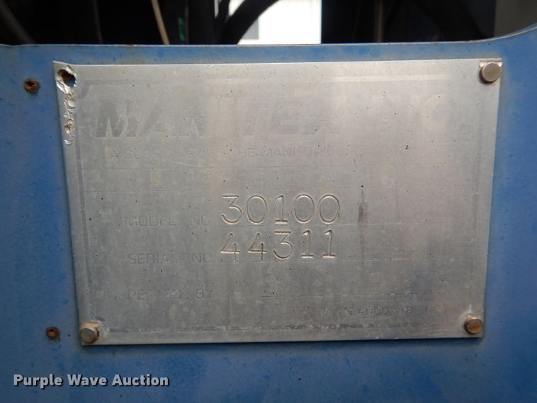 image for item DF3193 2000 Sterling L-Line  crane truck