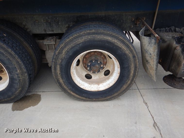 image for item DF3193 2000 Sterling L-Line  crane truck