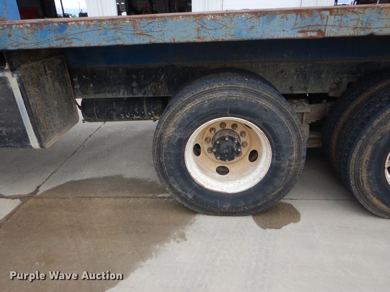 image for item DF3193 2000 Sterling L-Line  crane truck