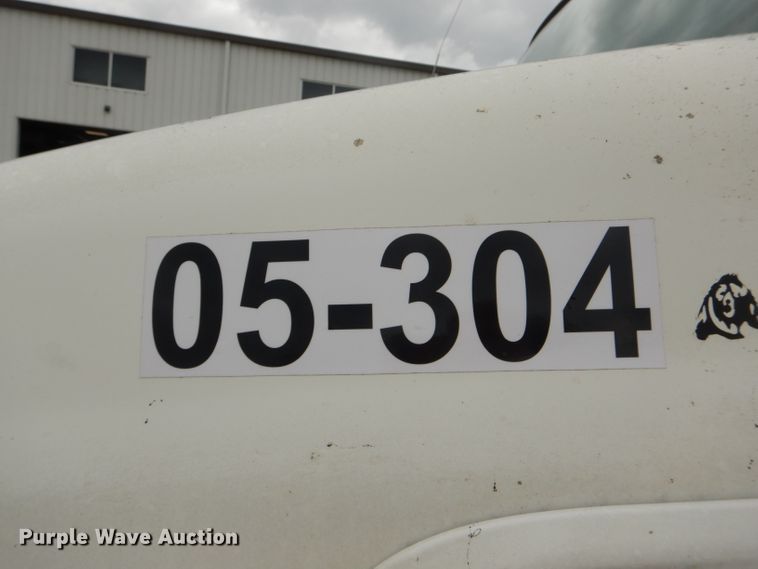 image for item DF3193 2000 Sterling L-Line  crane truck