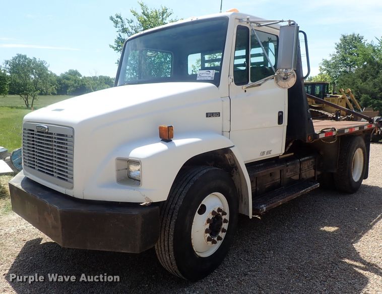 image for item DG2178 1999 Freightliner FL80  flatbed truck