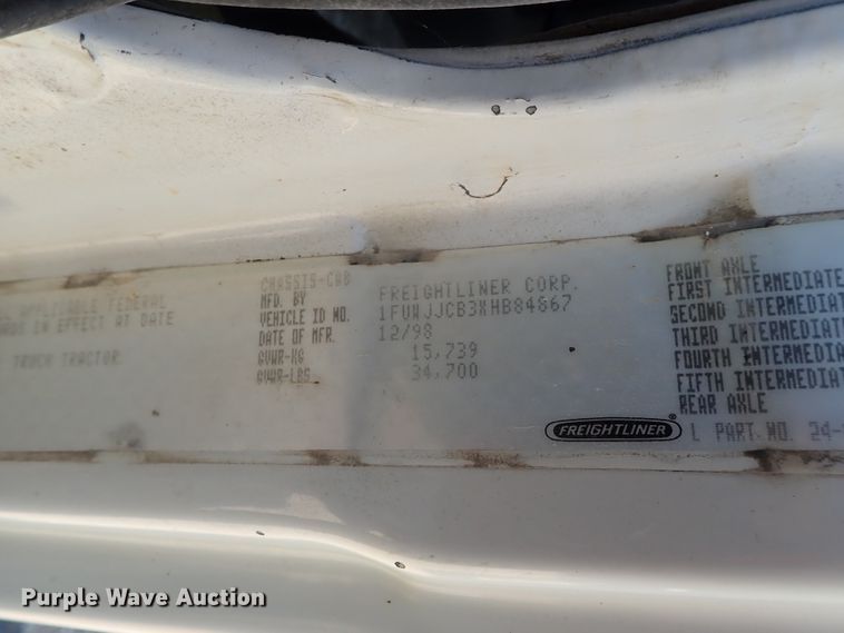 image for item DG2178 1999 Freightliner FL80  flatbed truck