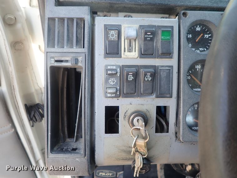 image for item DG2178 1999 Freightliner FL80  flatbed truck