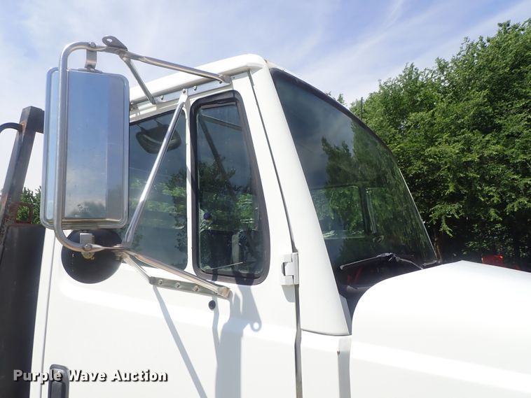 image for item DG2178 1999 Freightliner FL80  flatbed truck