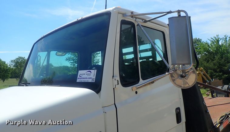 image for item DG2178 1999 Freightliner FL80  flatbed truck