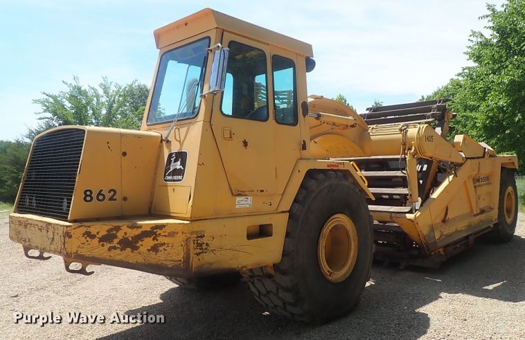 image for item DG2181 1984 John Deere 862  elevating scraper