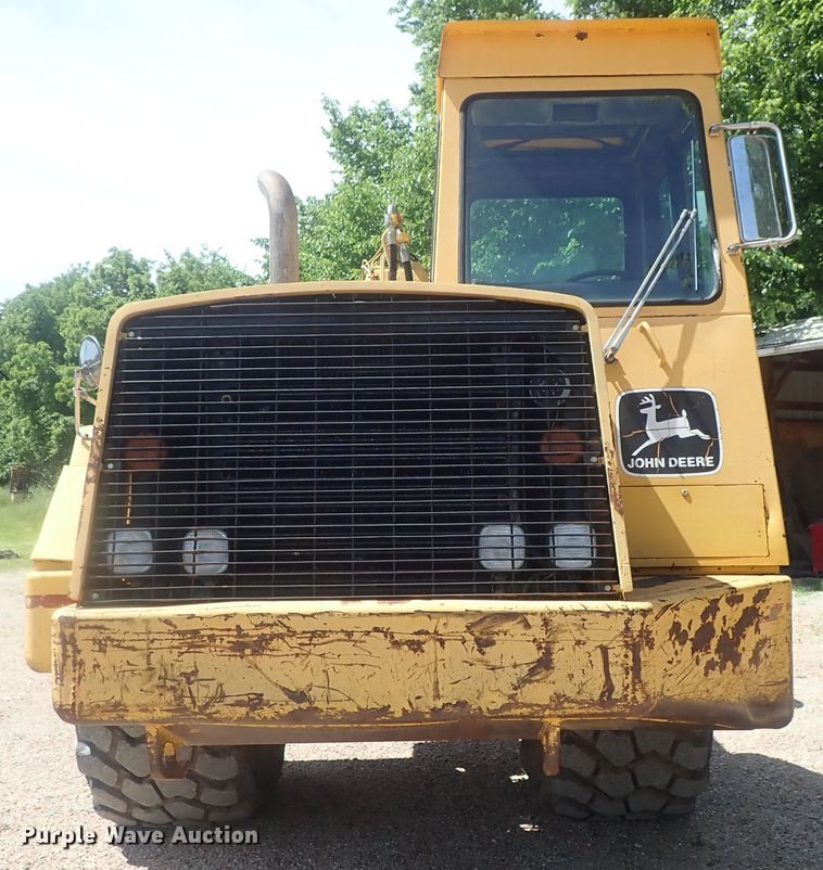 image for item DG2181 1984 John Deere 862  elevating scraper