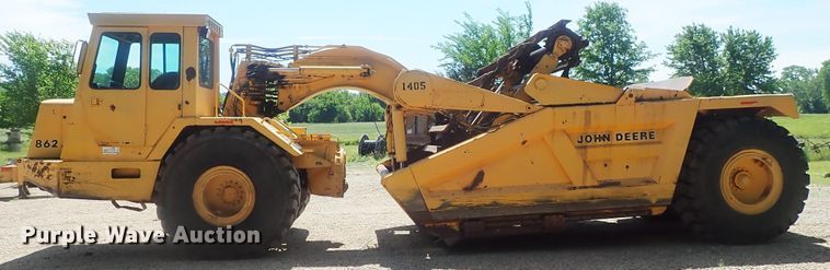 image for item DG2181 1984 John Deere 862  elevating scraper