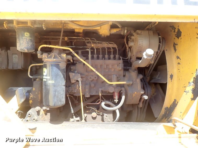 image for item DG2181 1984 John Deere 862  elevating scraper