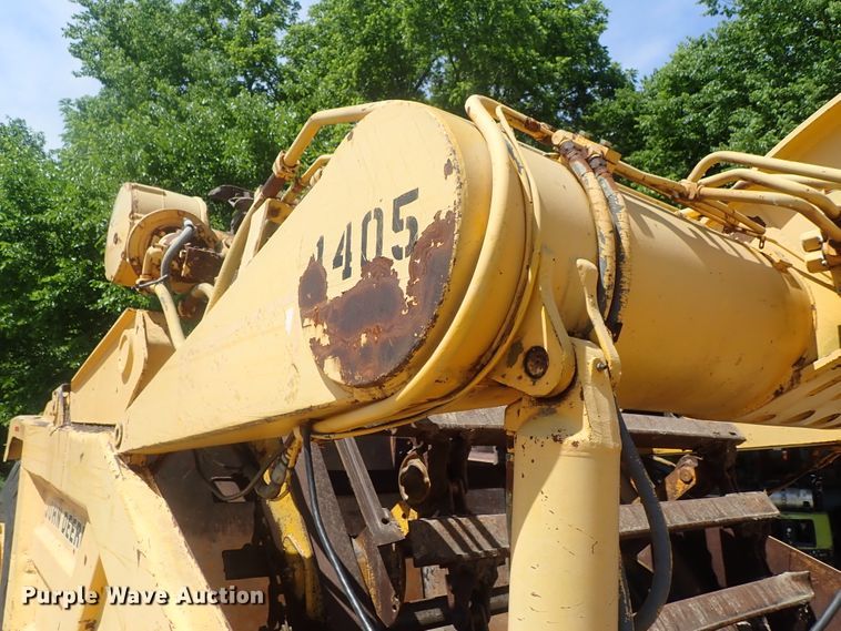 image for item DG2181 1984 John Deere 862  elevating scraper